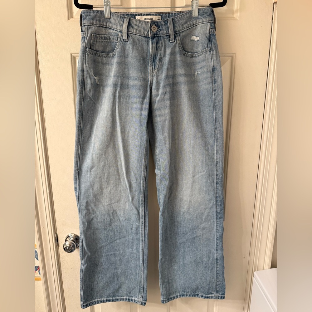 Hollister Low Rise Baggy Jeans NWT